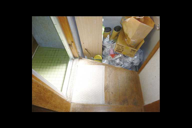 とうさいかん洗面所施工前