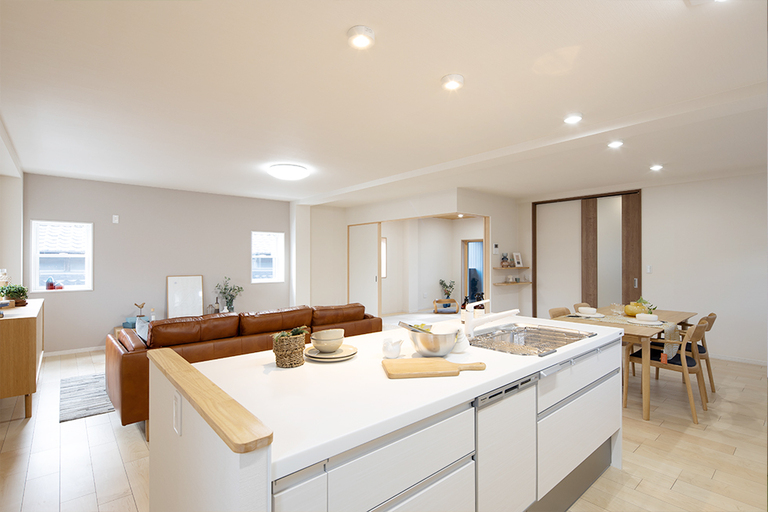 とうさいかんプラス_LDK＿施工実例